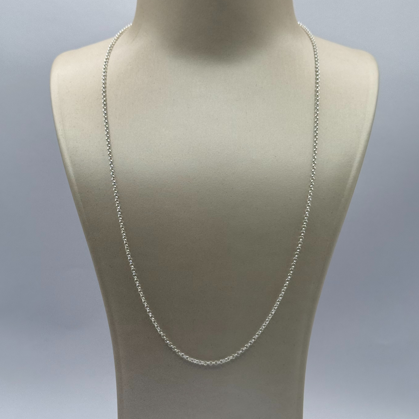SILVER ROUND LT BELCHER 18" NECKLACE Oppulence