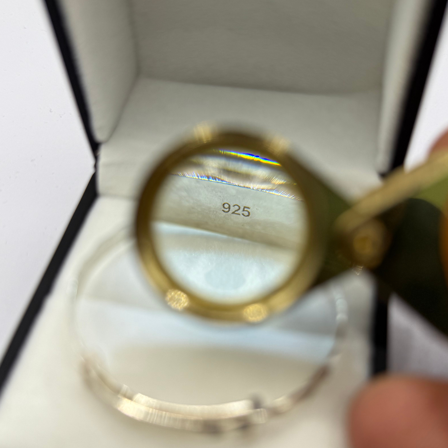 SILVER D/C BABY OVAL BANGLE Oppulence