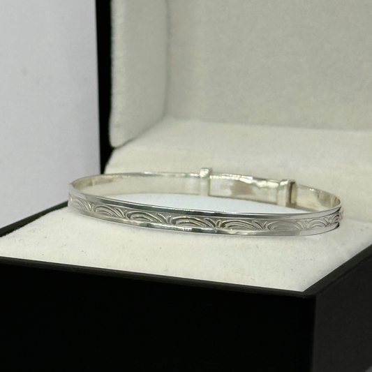 SILVER PAT BABY BANGLE Oppulence