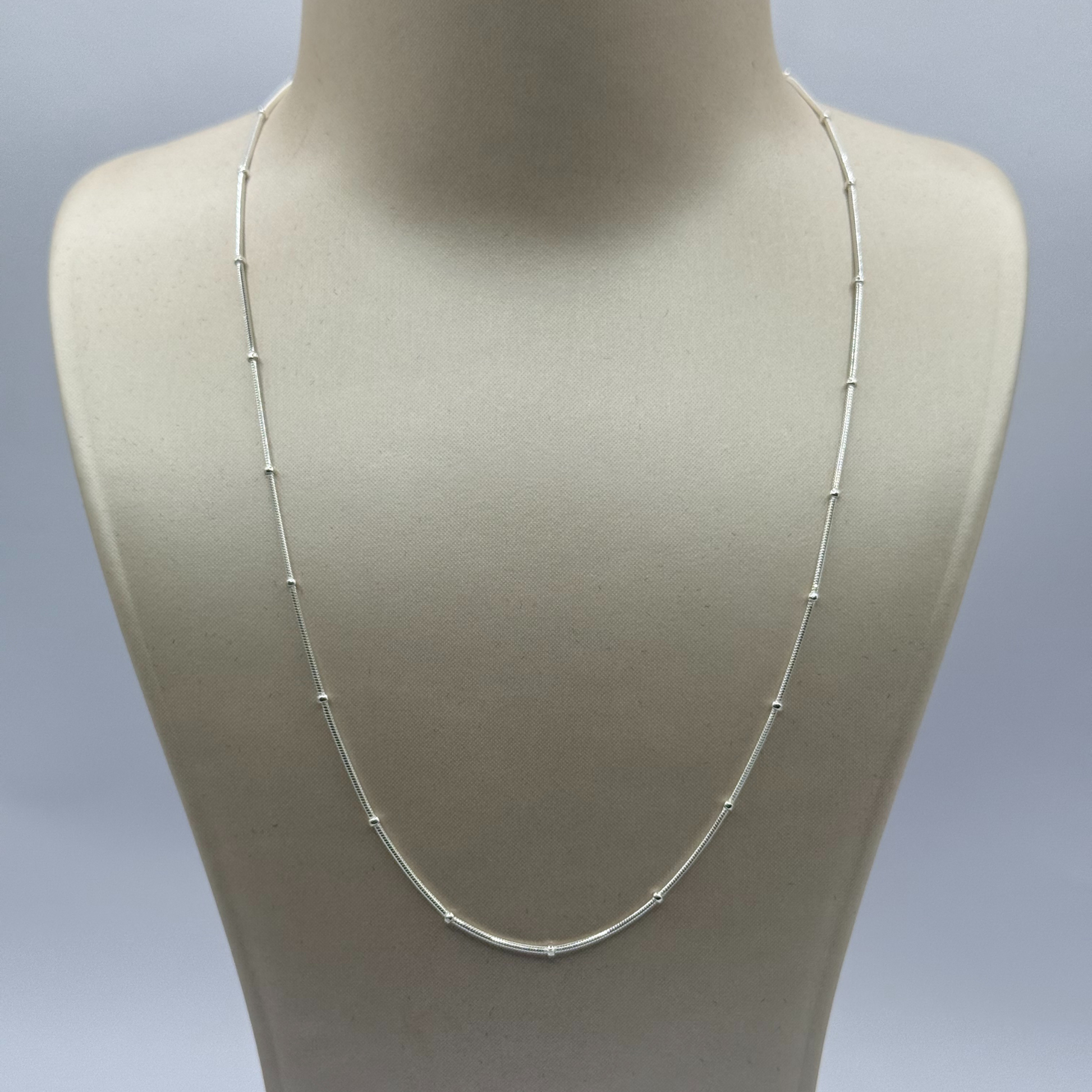 SILVER SNAKE 16" 1MM NECKLACE Oppulence