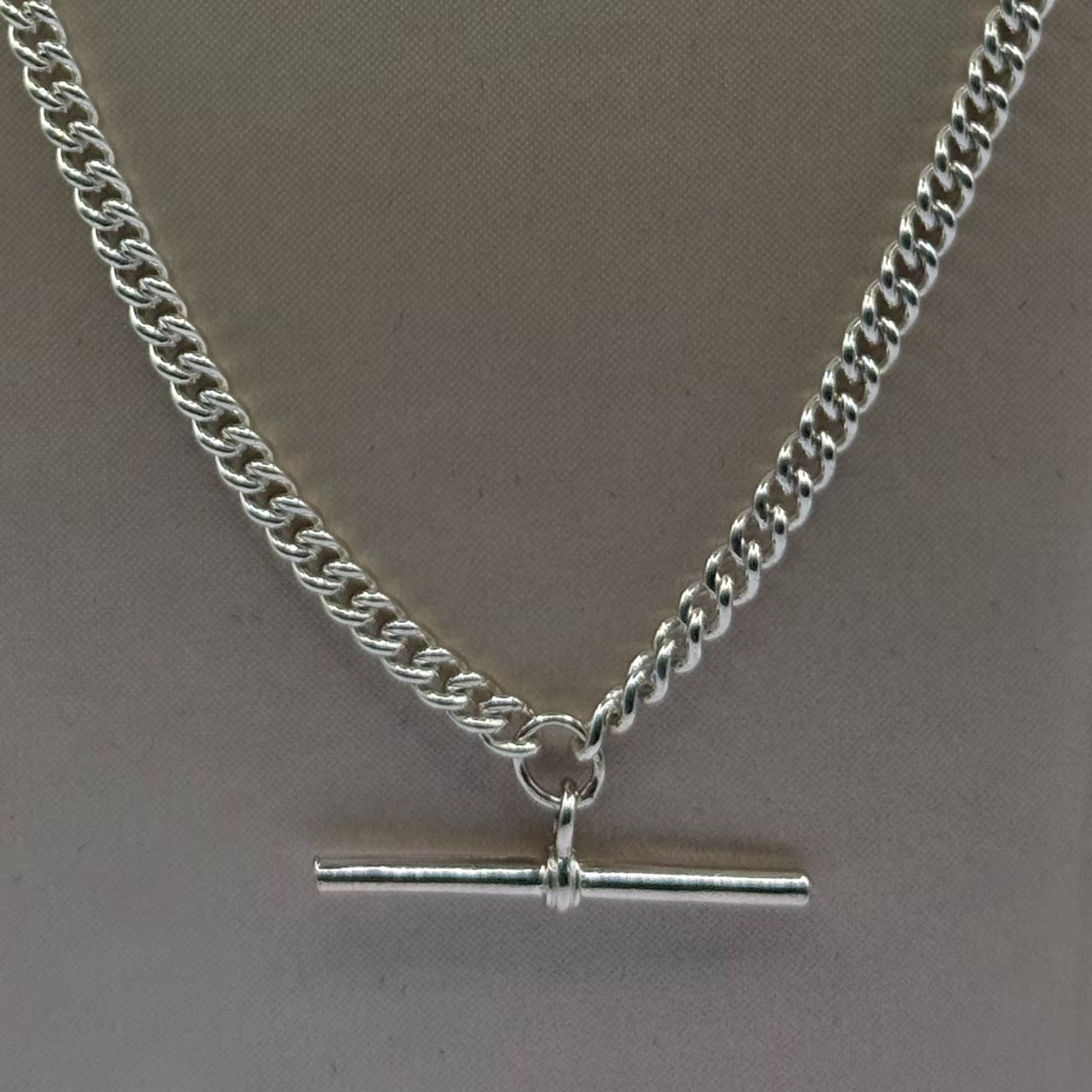 SILVER ALBERT ROUND CURB 18" NECKLACE Oppulence