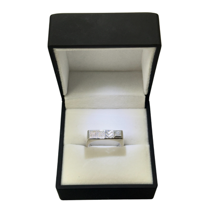 STUD & STARS CZ DIAMOND RING Oppulence