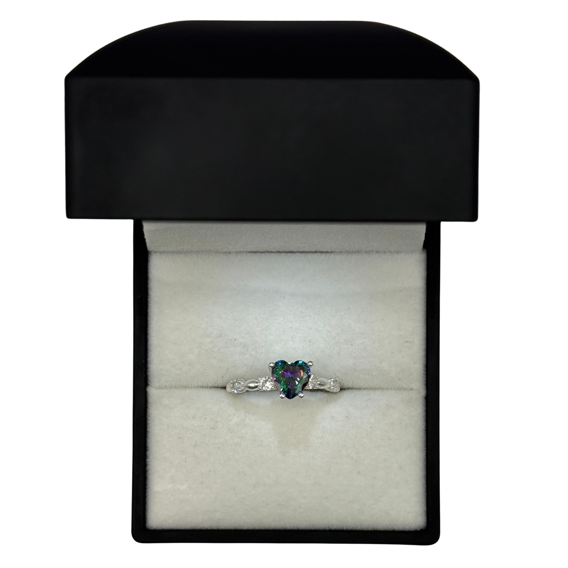 HEART GARNET CZ DIAMOND STUD RING Oppulence