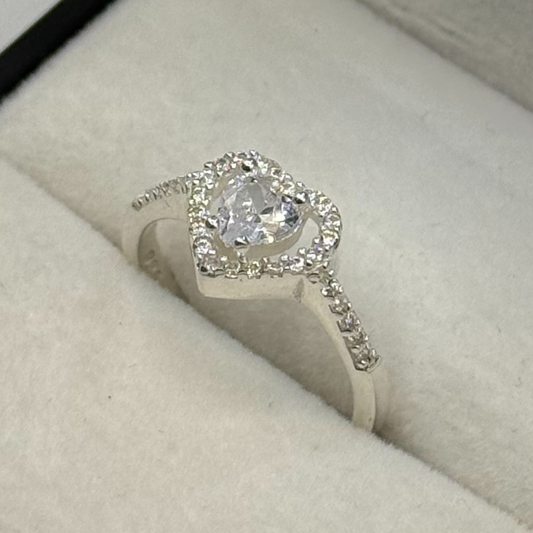 CZ HEART CRUSTED RING Oppulence