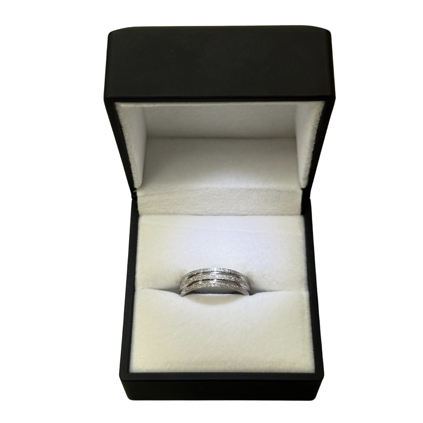 DIAMOND CRUSTED BAND RING Oppulence