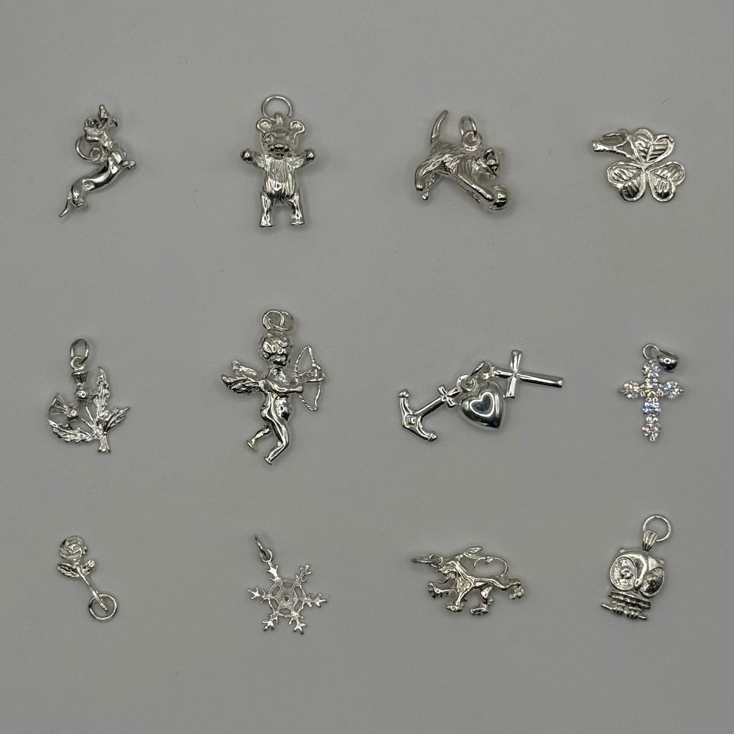 Medium Bracelet Charms Oppulence