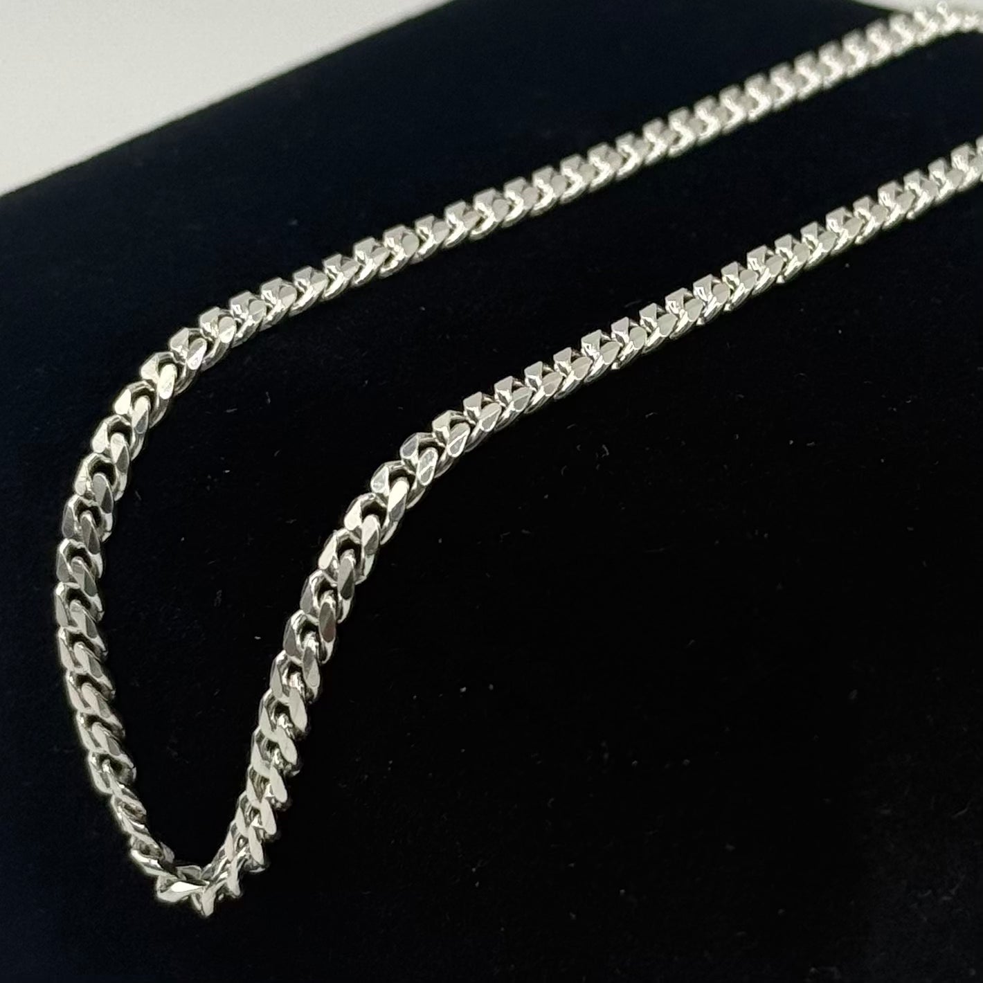 SILVER CURB FILED 18" NECKLACE Oppulence