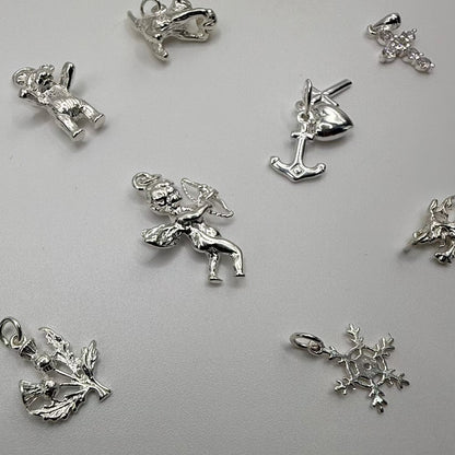 Medium Bracelet Charms Oppulence