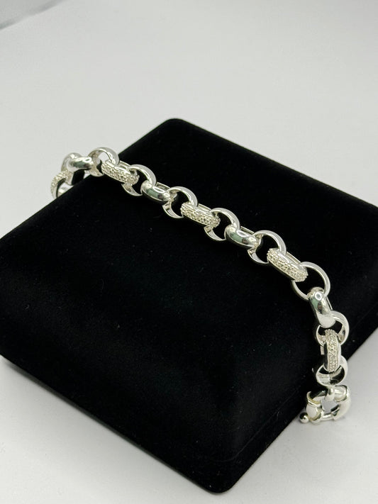 SILVER BEL ROUND CZ 08" DIAMOND BRACELET Oppulence