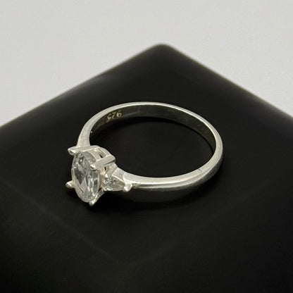 OVAL CUT CZ DIAMOND RING Oppulence